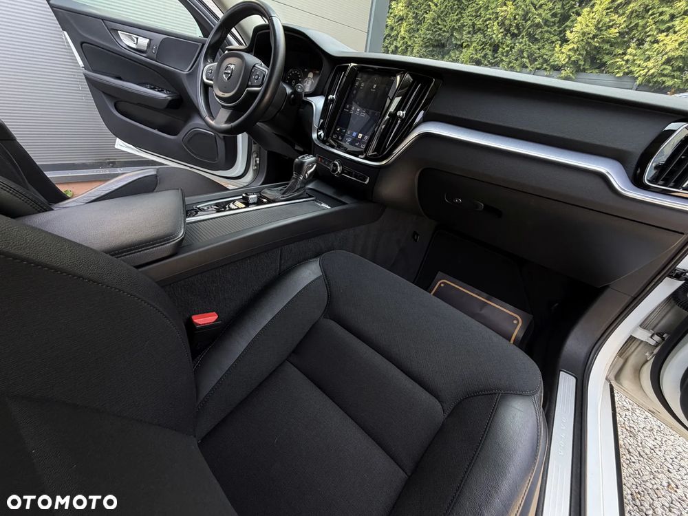 Volvo V60 D4 Geartronic Momentum Pro - 15