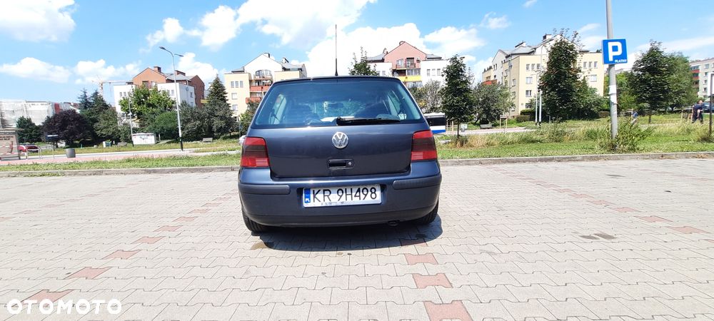 Volkswagen Golf 1.6 Comfortline - 12