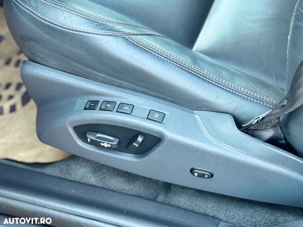 Volvo XC 60 D4 Geartronic Summum - 32