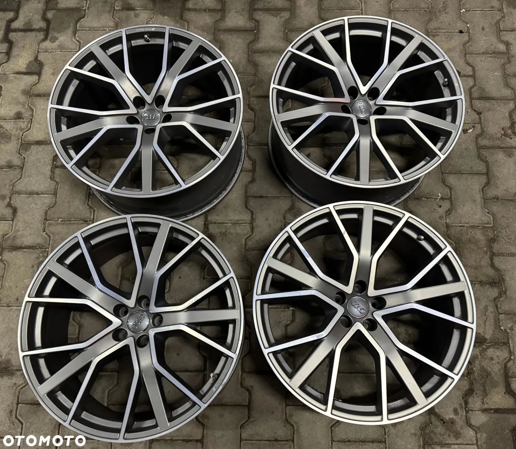 Audi Q7 Q8 4M felgi alufelgi oryginał 22" 4M0601025CG 10J ET26 - 1