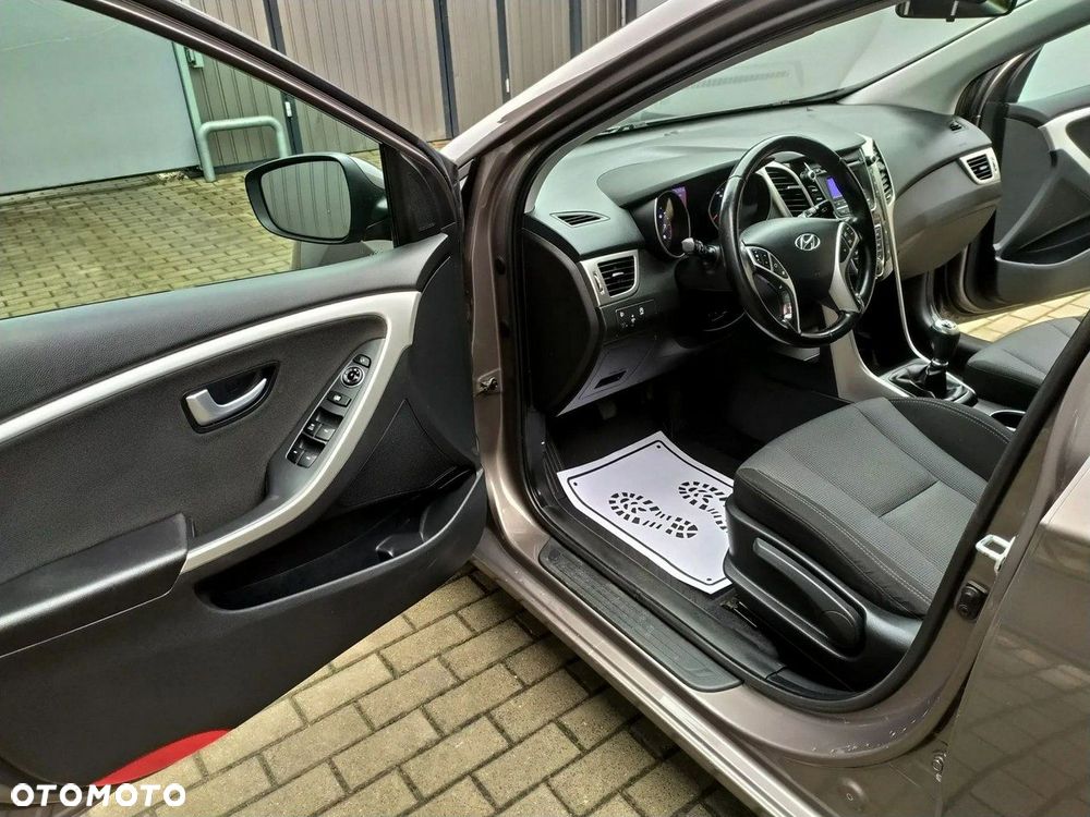 Hyundai i30 1.6 GDI BlueDrive Classic + - 13