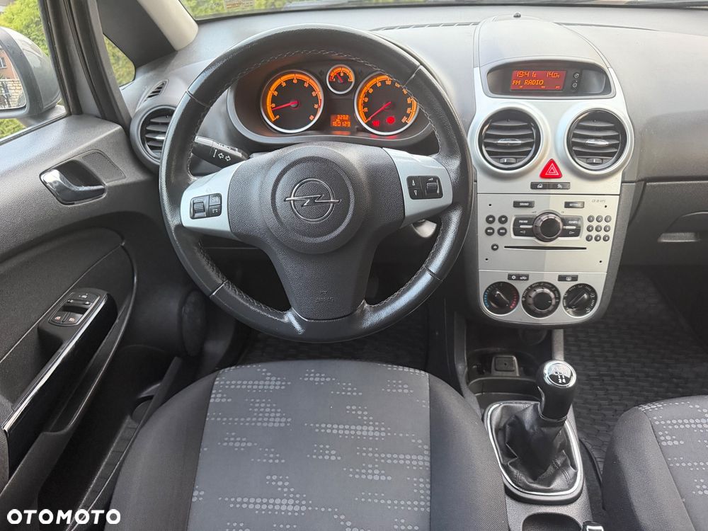 Opel Corsa 1.4 16V Satellite - 6