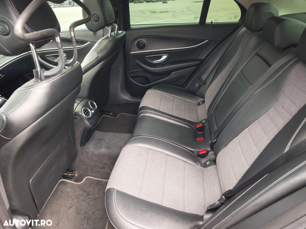 Mercedes-Benz E 220 d 4Matic 9G-TRONIC - 18