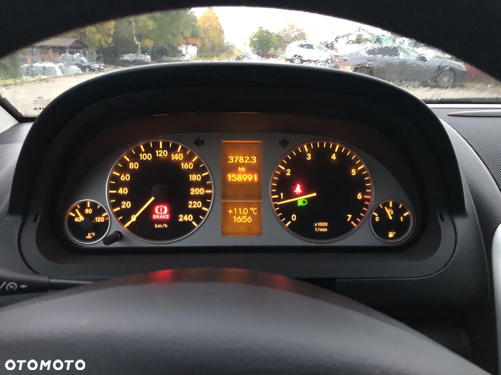 Mercedes-Benz Klasa A 200 Avantgarde Special Edition - 35