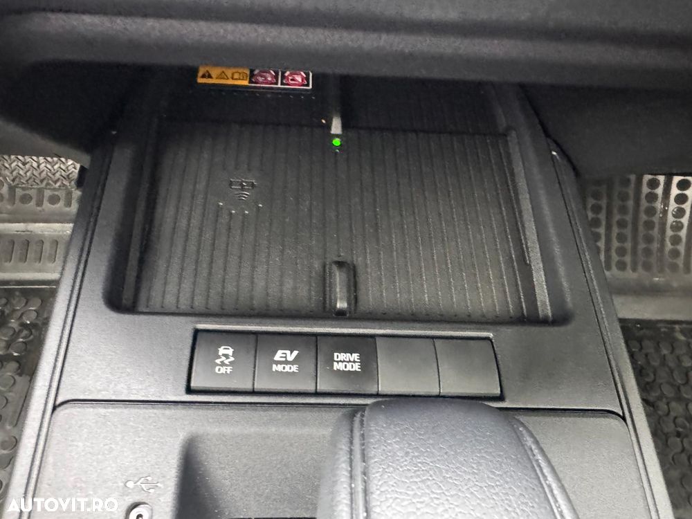 Toyota Corolla Cross - 16