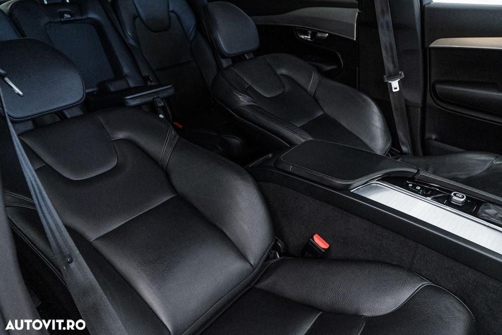 Volvo XC 90 D5 AWD Momentum - 40