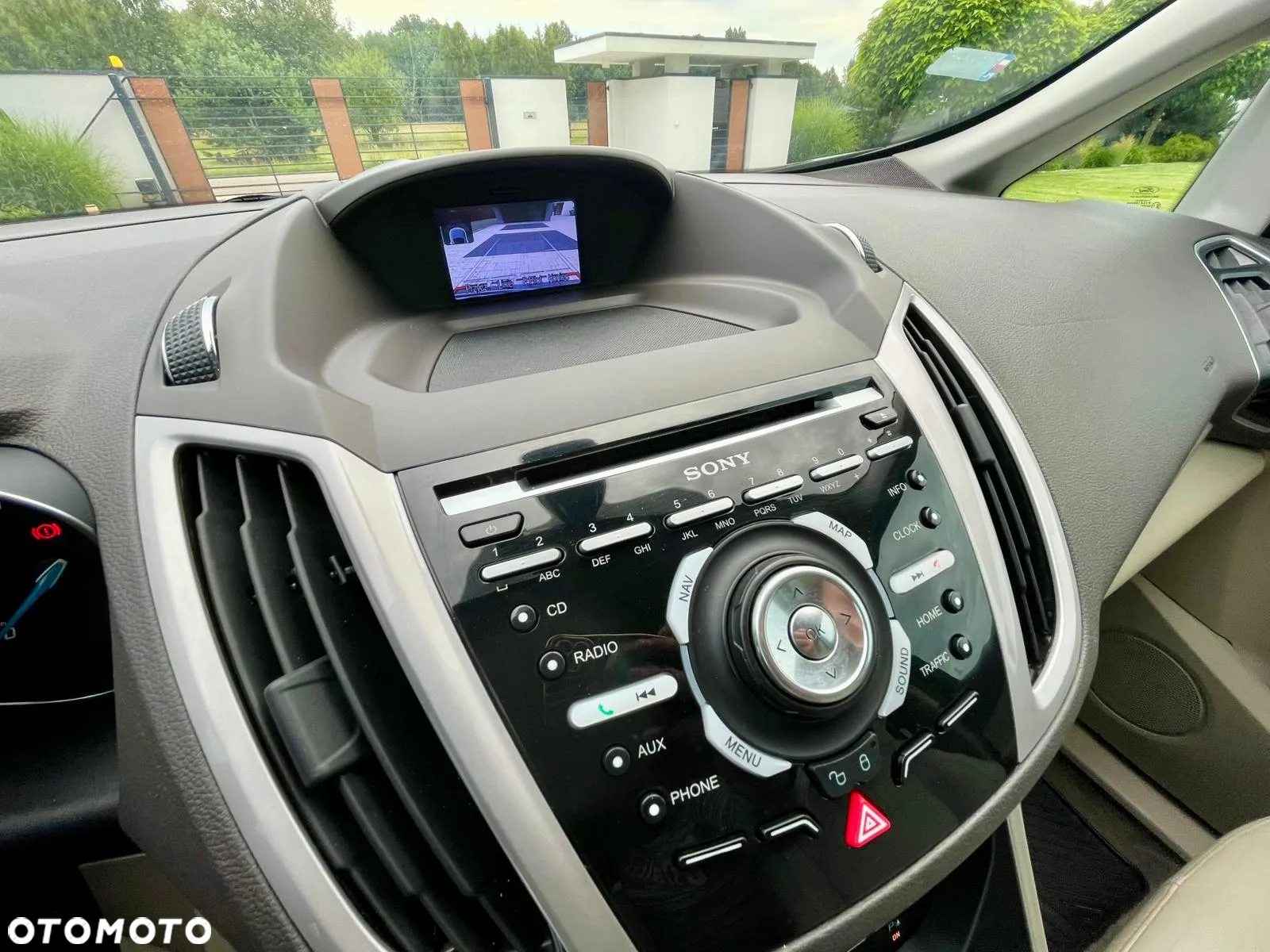 Ford Grand C-MAX 2.0 TDCi Titanium - 25