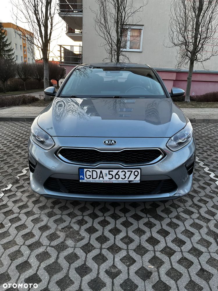 Kia Ceed - 9
