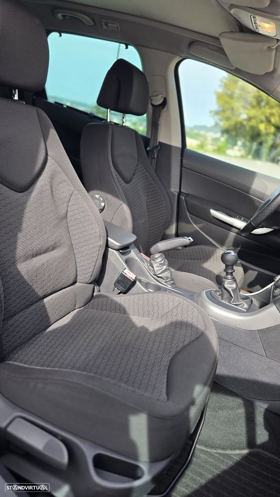 Peugeot 308 SW 1.6 HDi Premium CVM6 - 6