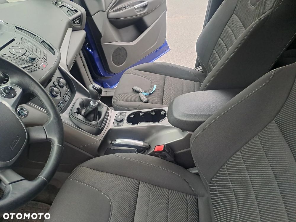 Ford Kuga 1.5 EcoBoost 2x4 Individual - 17