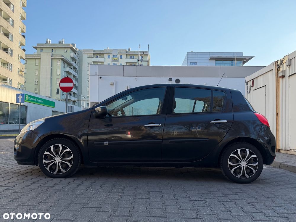 Renault Clio 1.2 16V Alize Euro5 - 9