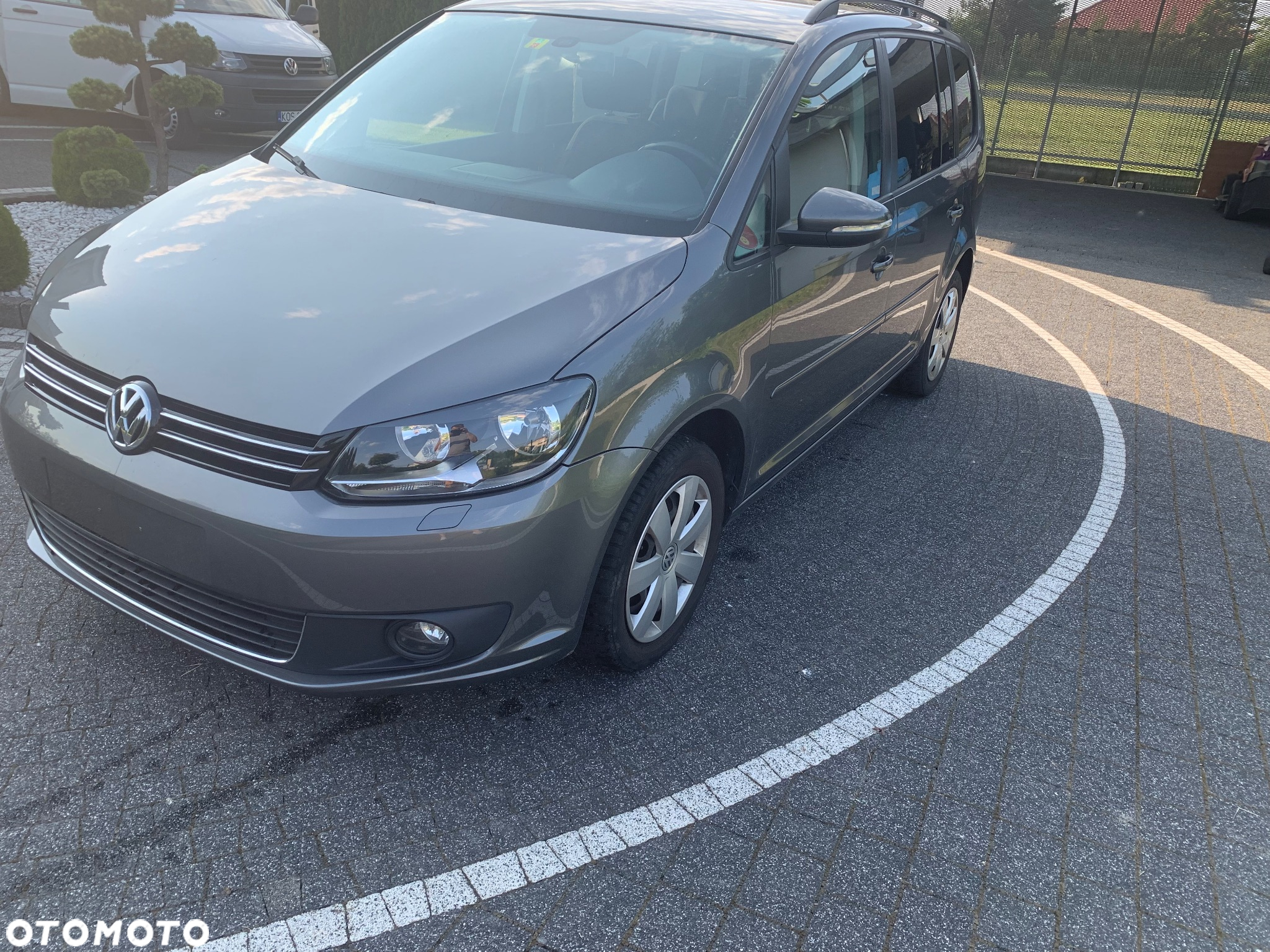 Volkswagen Touran 2.0 TDI DPF Comfortline DSG - 3