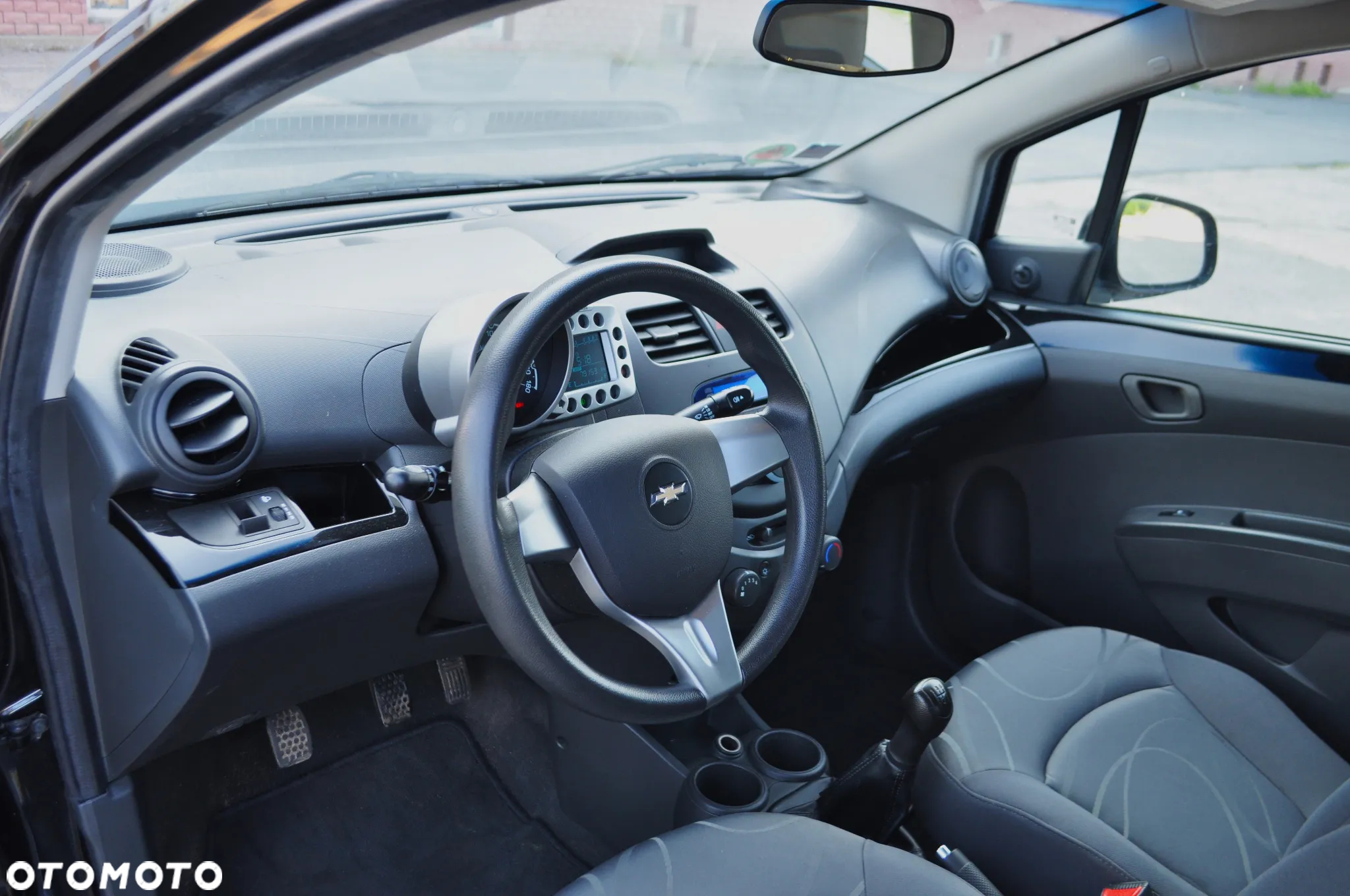 Chevrolet Spark 1.0 Base - 11