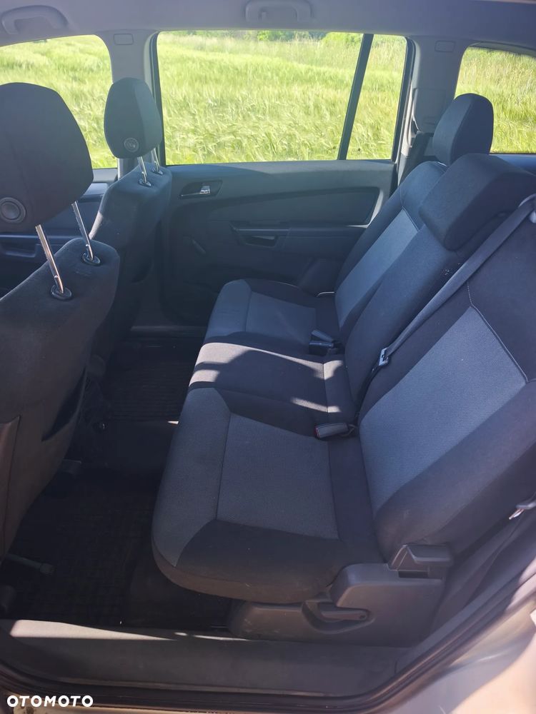 Opel Zafira 1.9 CDTI Essentia - 7