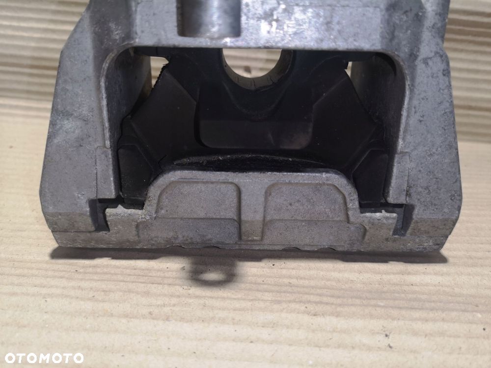 PODUSZKA SILNIKA AUDI A3 8P GOLF V 1K0199262AH - 2