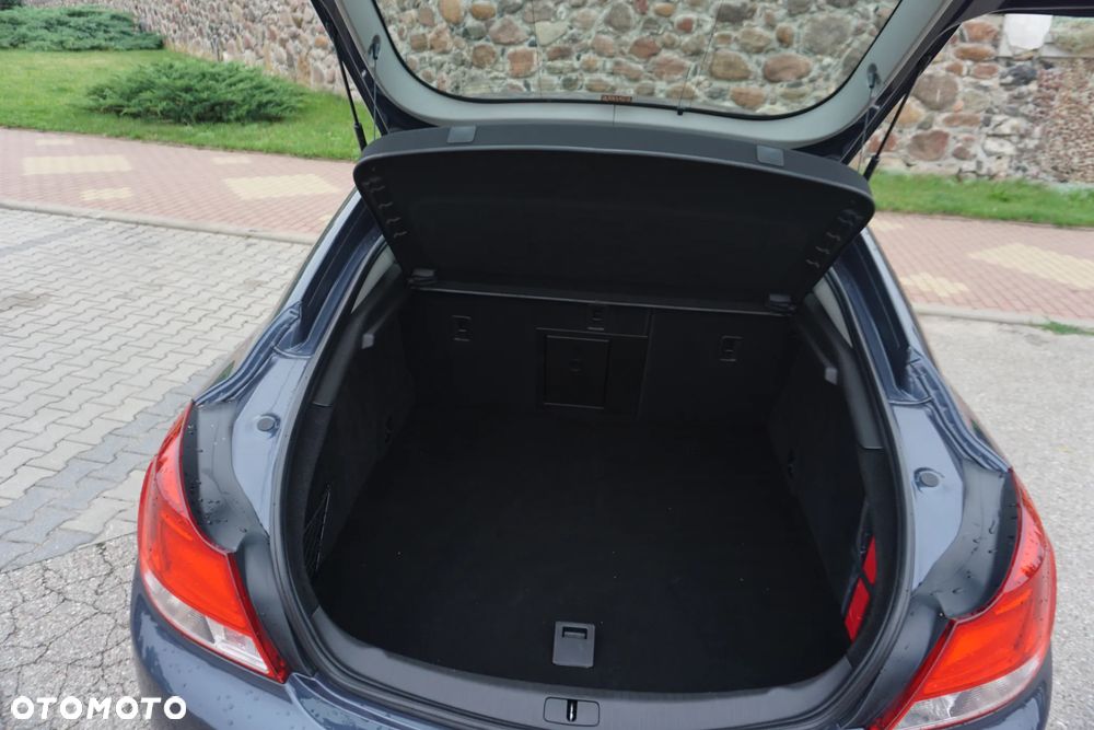 Opel Insignia 1.6 Design Edition - 12