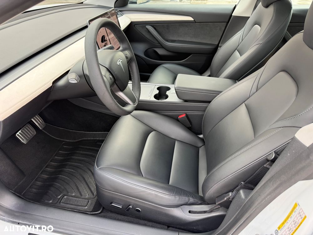 Tesla Model 3 RWD - 5