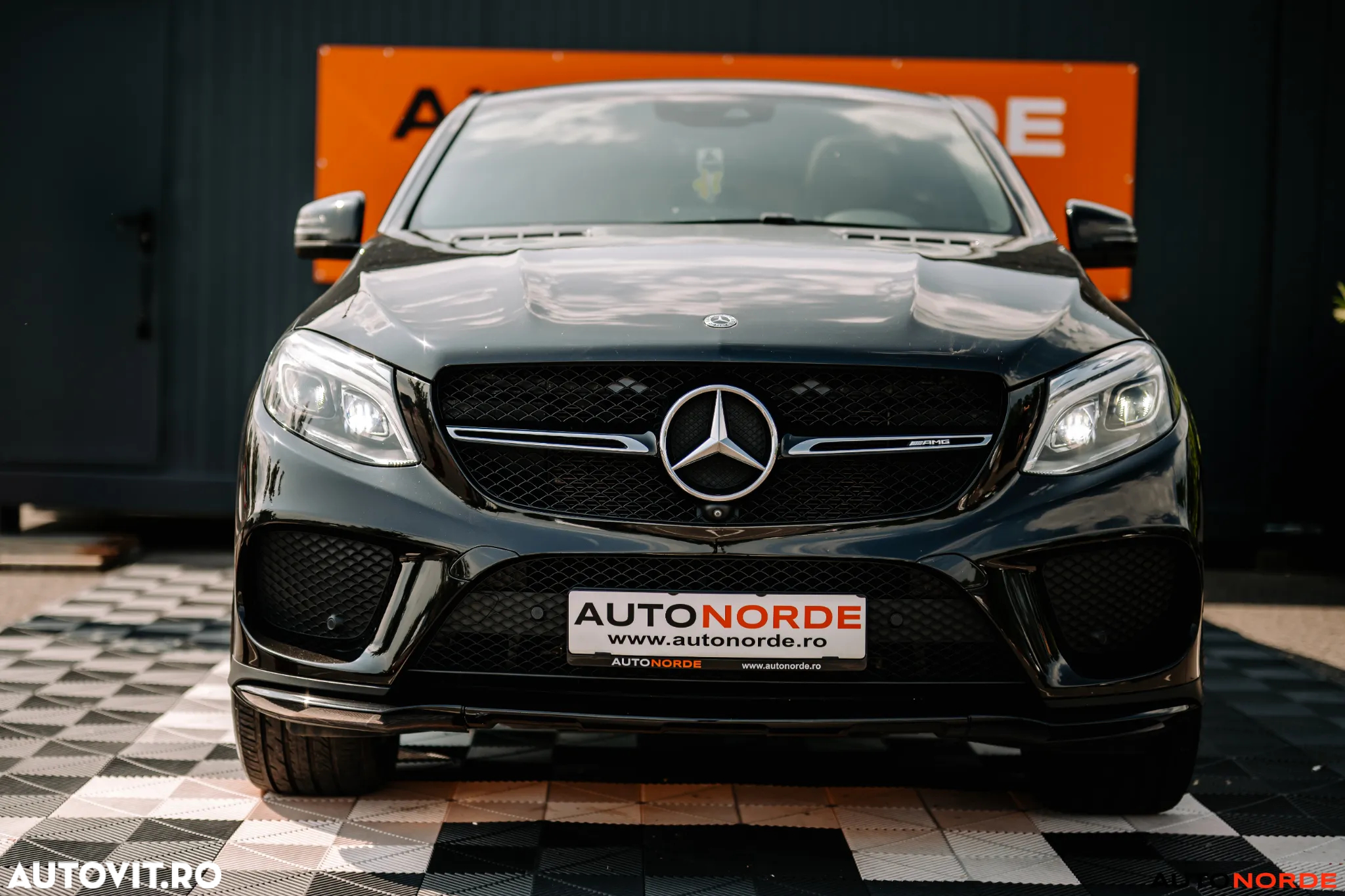 Mercedes-Benz GLE 43 AMG 4MATIC - 2