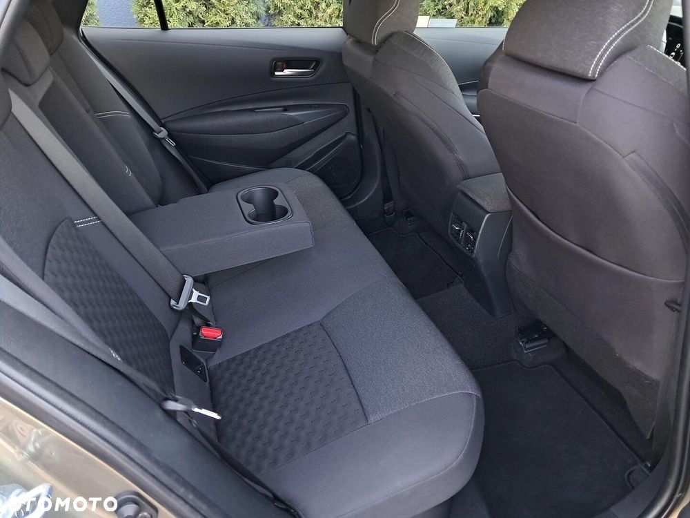 Toyota Corolla 1.8 Hybrid Comfort - 9
