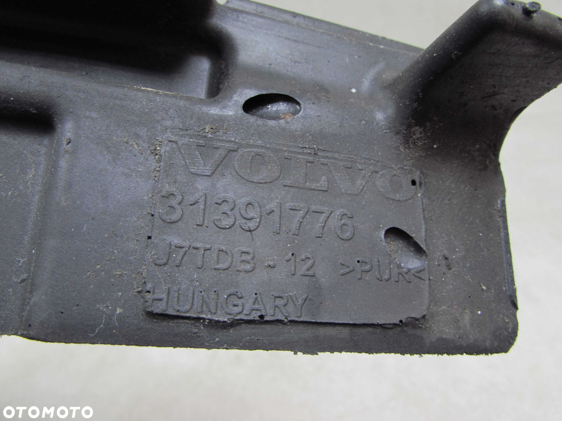VOLVO S60 II V60 13-18 PIANKA WYGLUSZENIE BLOTNIKA PRAWE 31391776 - 4