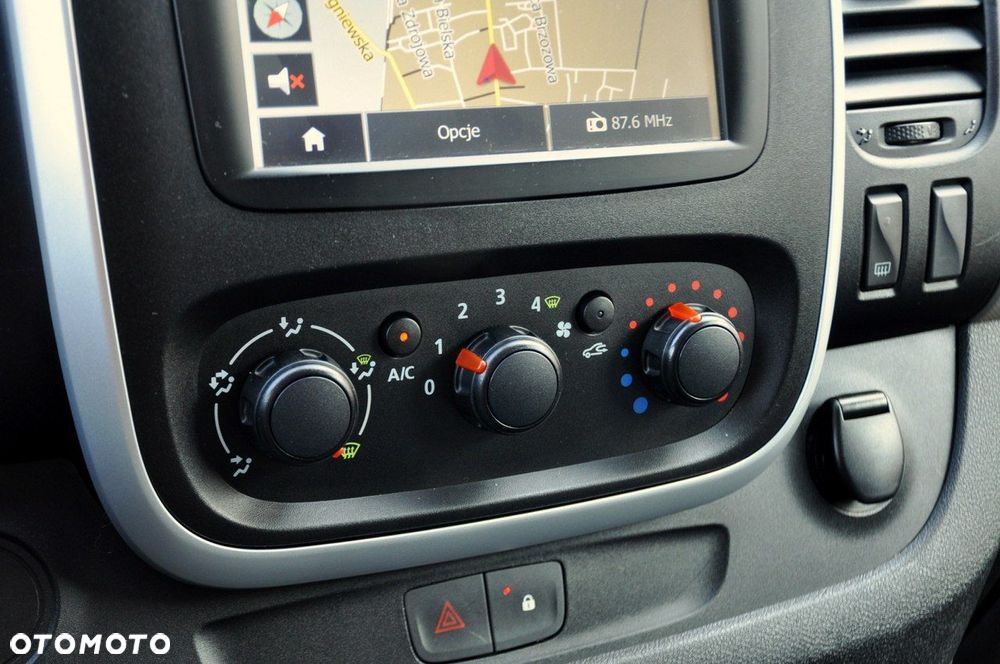 Renault Trafic - 30