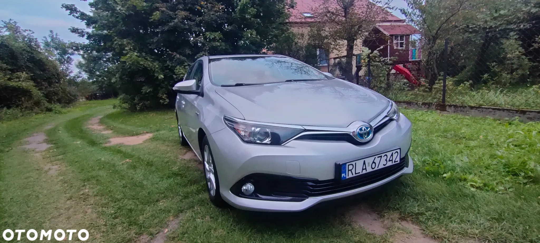 Toyota Auris Hybrid 135 Selection - 6