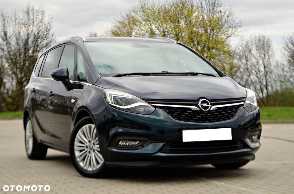 Opel Zafira 1.4 T Cosmo EU6 - 17