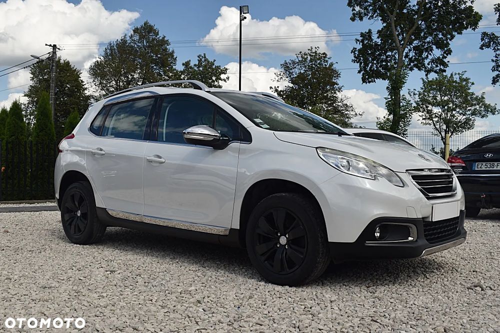 Peugeot 2008 1.6 e-HDi Allure S&S - 10