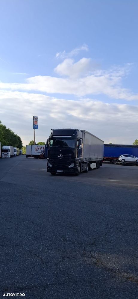 Mercedes-Benz Actros - 32