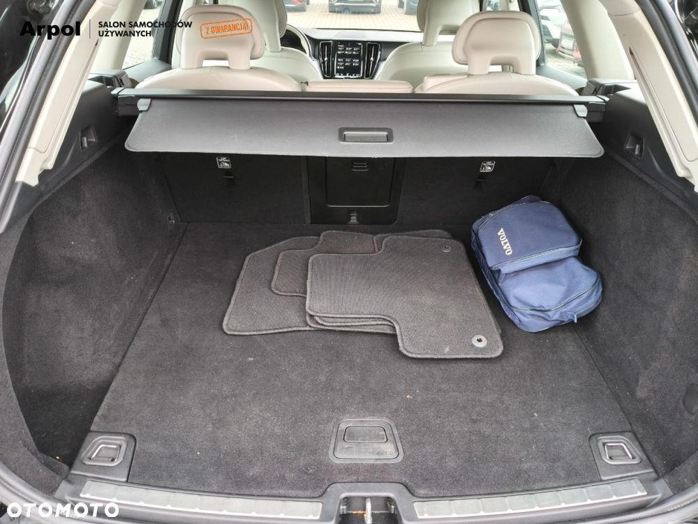 Volvo XC 60 T5 AWD Momentum - 31