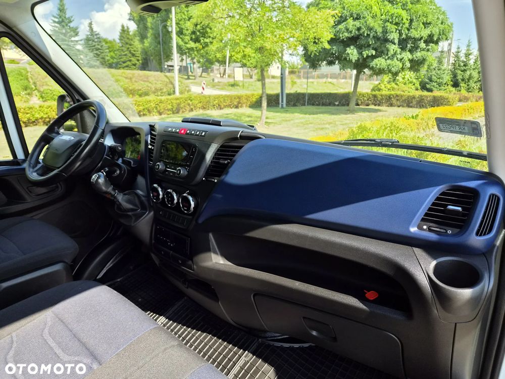 Iveco Daily - 28