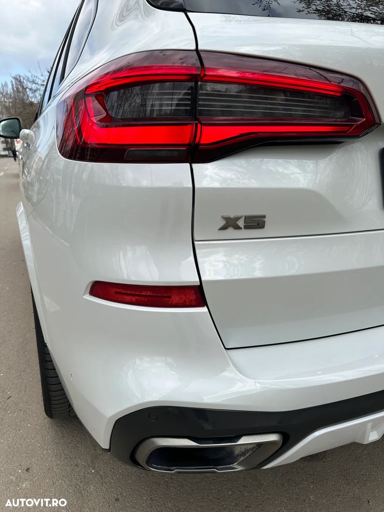 BMW X5 M M50d - 11