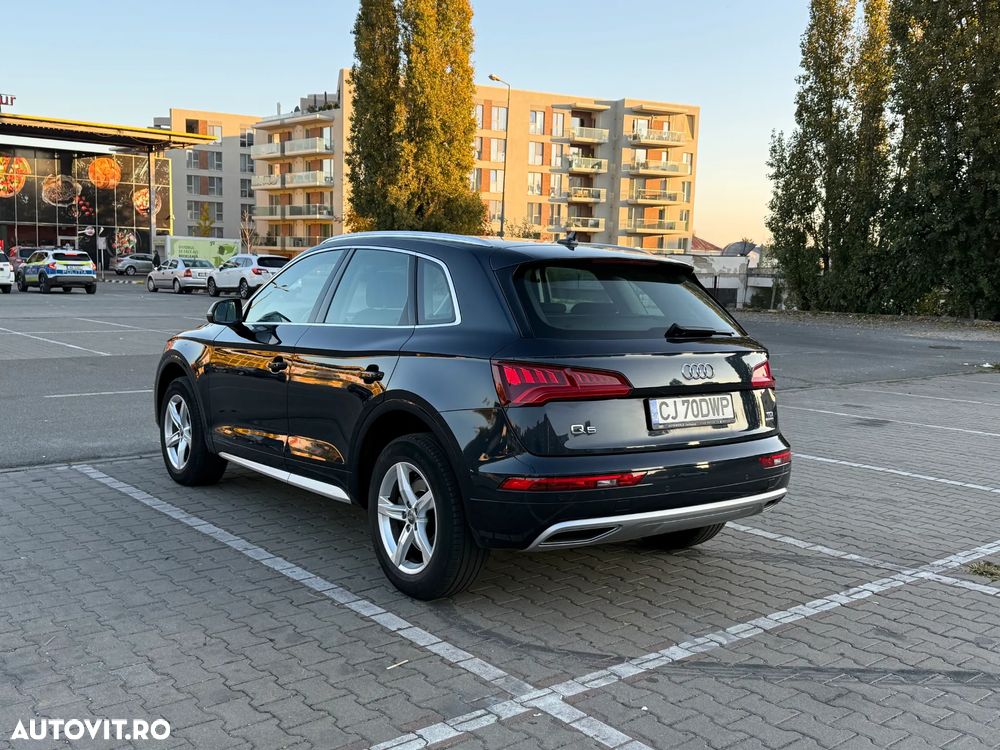Audi Q5 2.0 40 TDI quattro S tronic Sport - 8