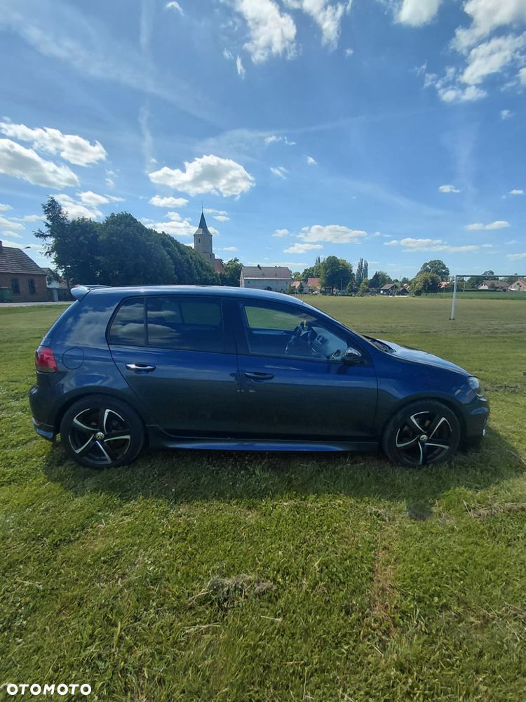 Volkswagen Golf 2.0 TDI DPF Highline - 4