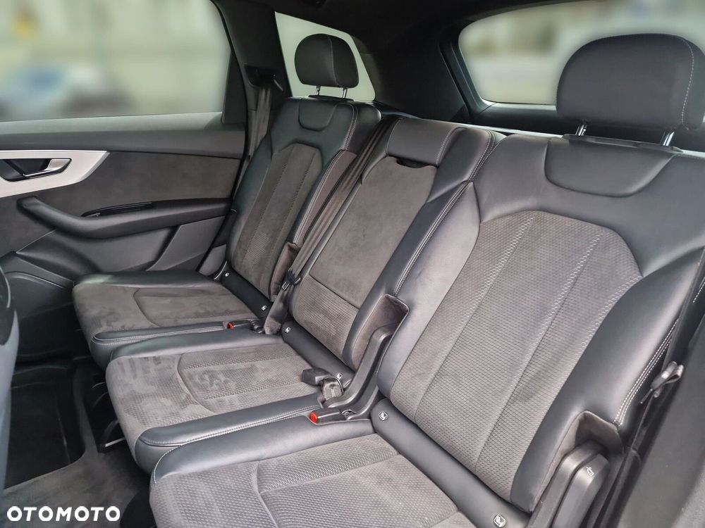 Audi Q7 45 TDI mHEV Quattro S Line Tiptr - 17