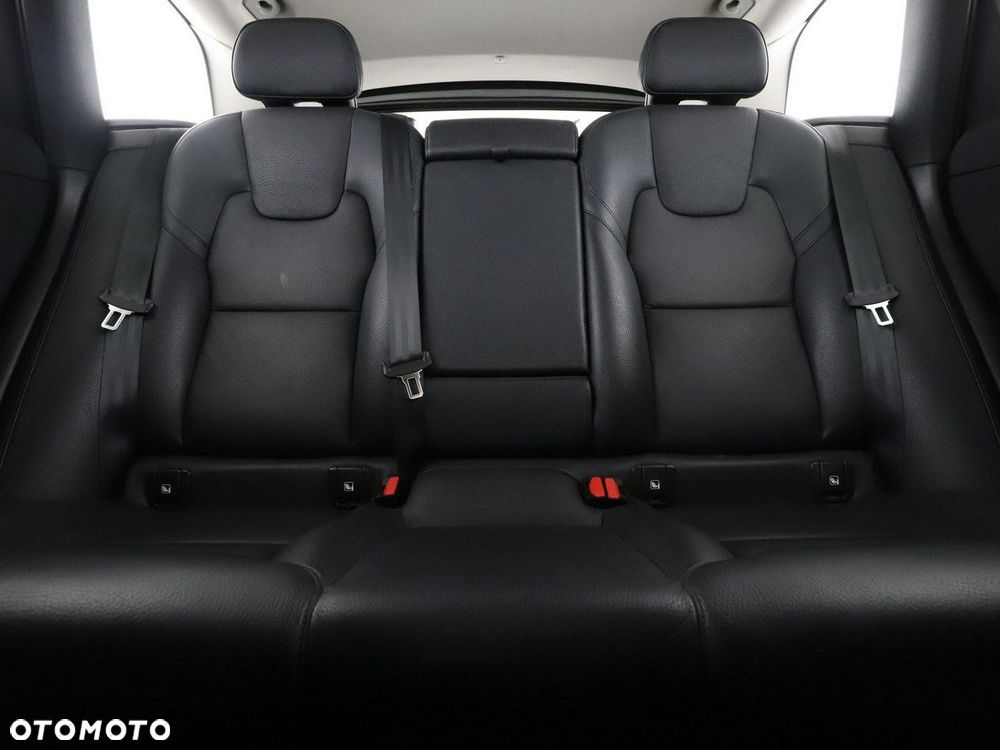 Volvo XC 60 B4 D Geartronic Momentum Pro - 19