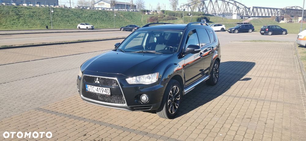 Mitsubishi Outlander 2.4 Intense CVT - 1