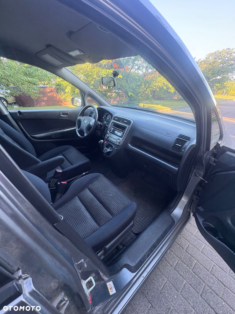 Honda Stream 2.0i ES - 19