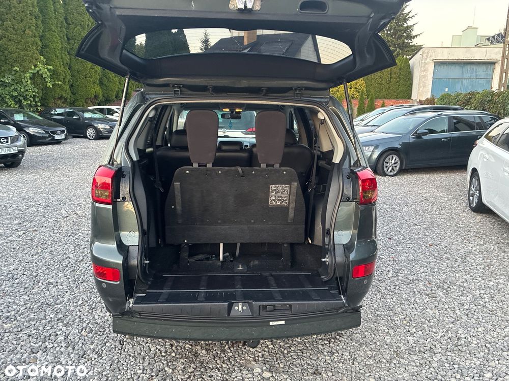 Peugeot 4007 7-Sitzer Sport - 11