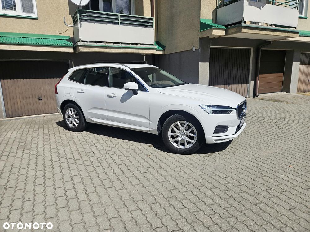 Volvo XC 60 B4 B Momentum - 10