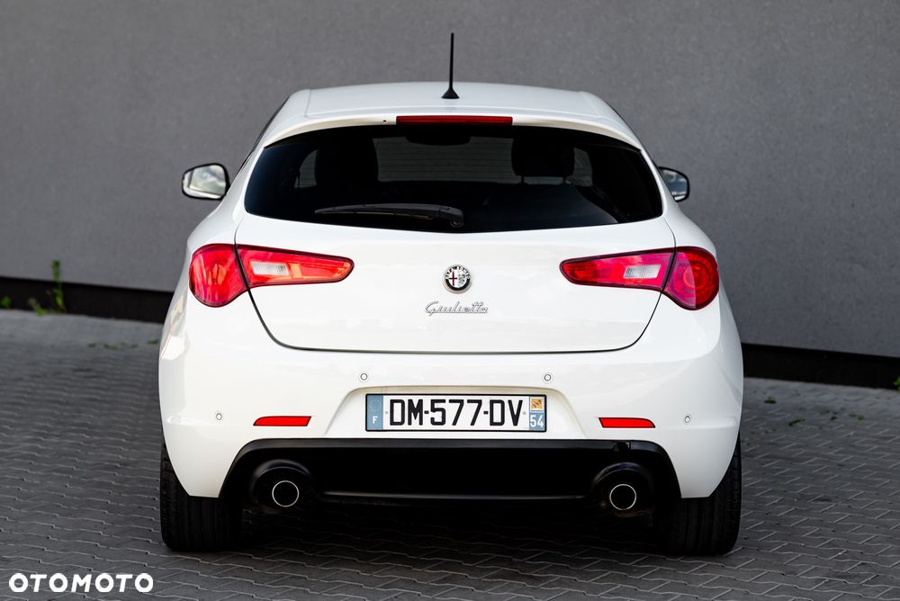 Alfa Romeo Giulietta - 8