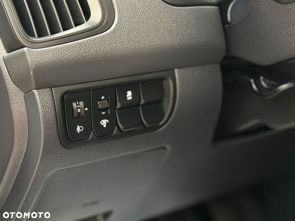 Kia Rio - 22