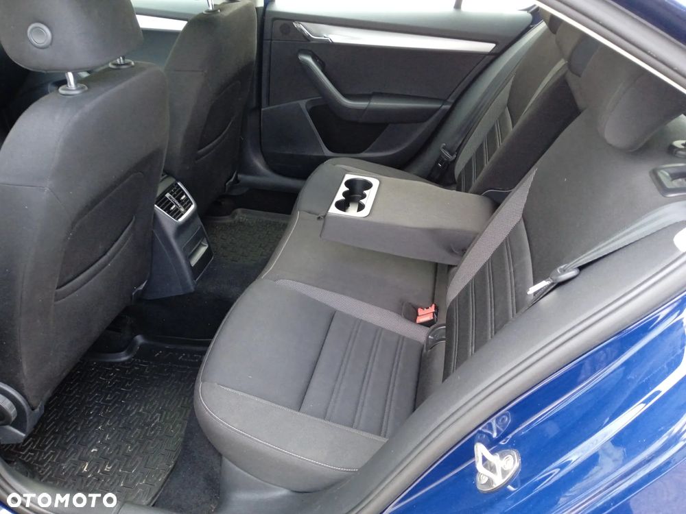 Skoda Octavia 1.4 TSI Ambition DSG - 10