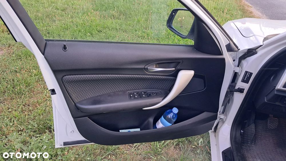 BMW Seria 1 116d EfficientDynamics Edition - 23