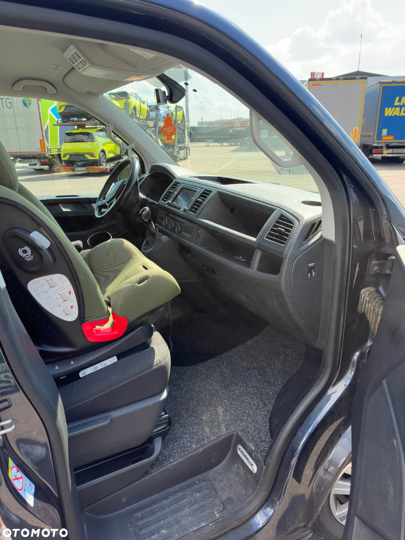 Volkswagen Caravelle 2.0 BiTDI L1 Comfortline 4Motion DSG - 9