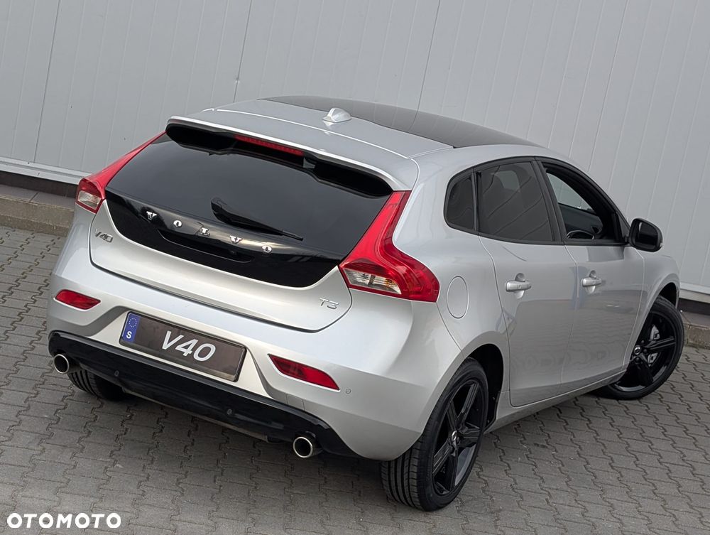 Volvo V40 - 9