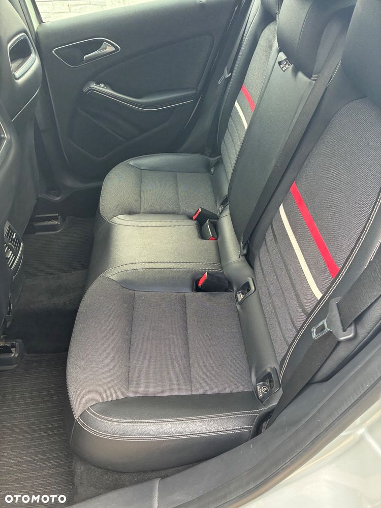 Mercedes-Benz Klasa A 180 CDI BlueEFFICIENCY Edition Style - 8