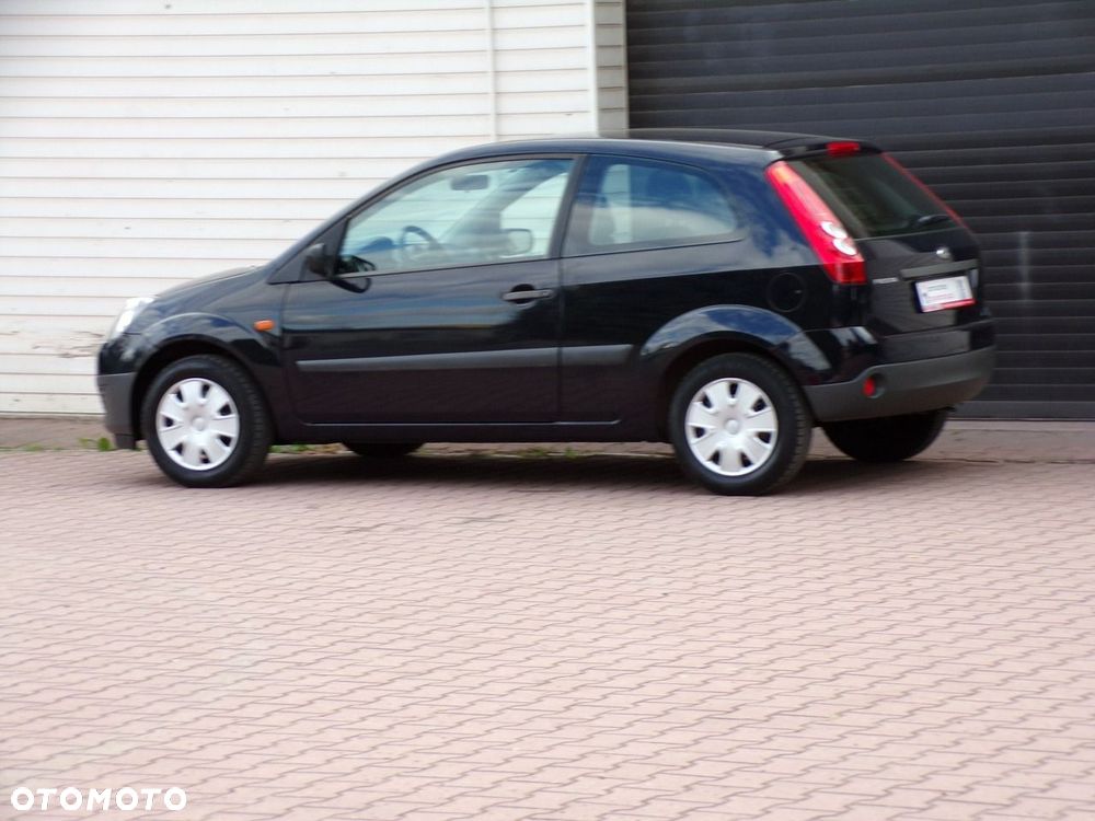 Ford Fiesta - 16
