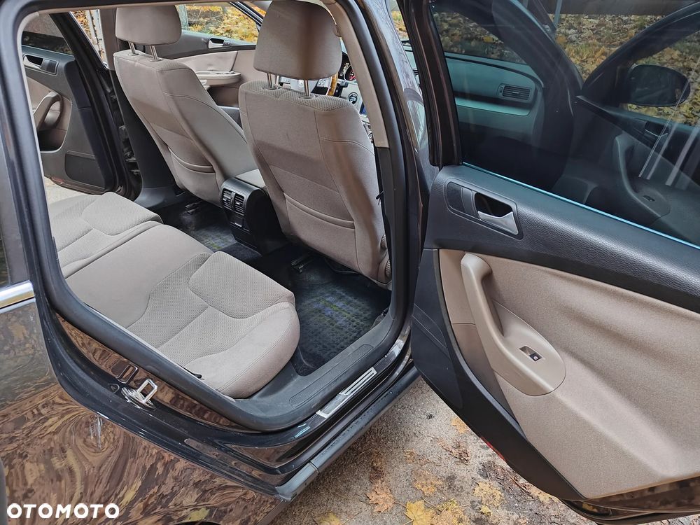 Volkswagen Passat 1.8 TSI Comfortline - 16