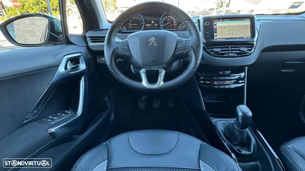 Peugeot 2008 1.2 PureTech Allure - 15